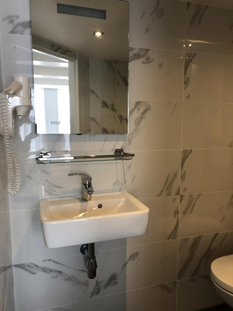 Facade Hotel Amsterdam Ngoại thất bức ảnh